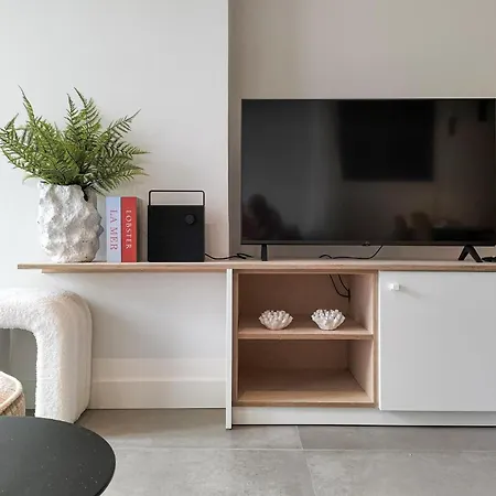 Διαμέρισμα Cozy In With Wifi *